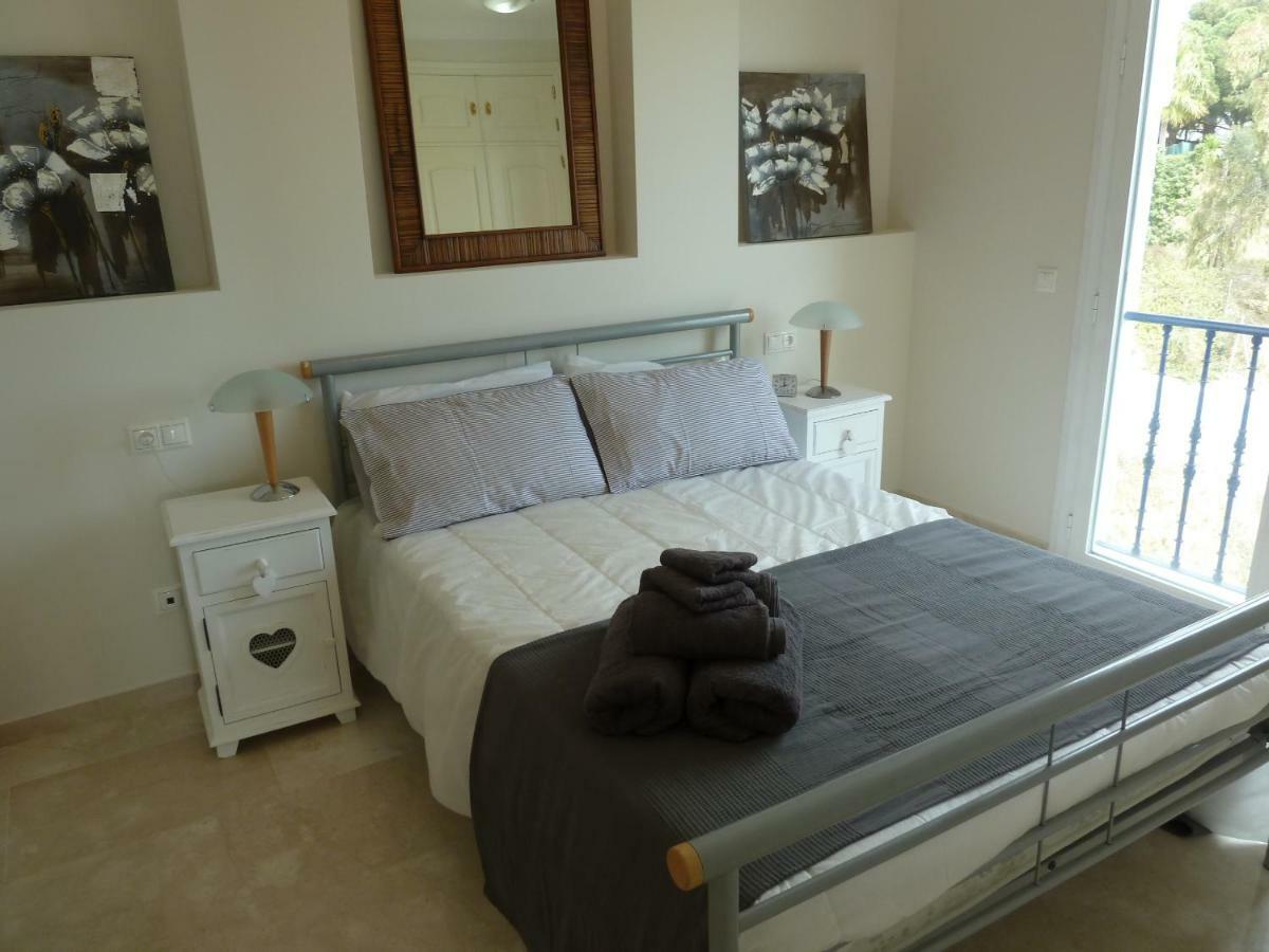 Jazmin Miraflores Seaview Apartment ลากาลาเดมิฮาส ภายนอก รูปภาพ